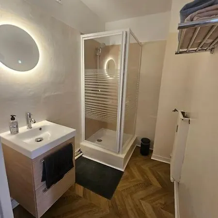 Le Balcon Des Montgolfiers - T2 Tres Lumineux - Βαλένς